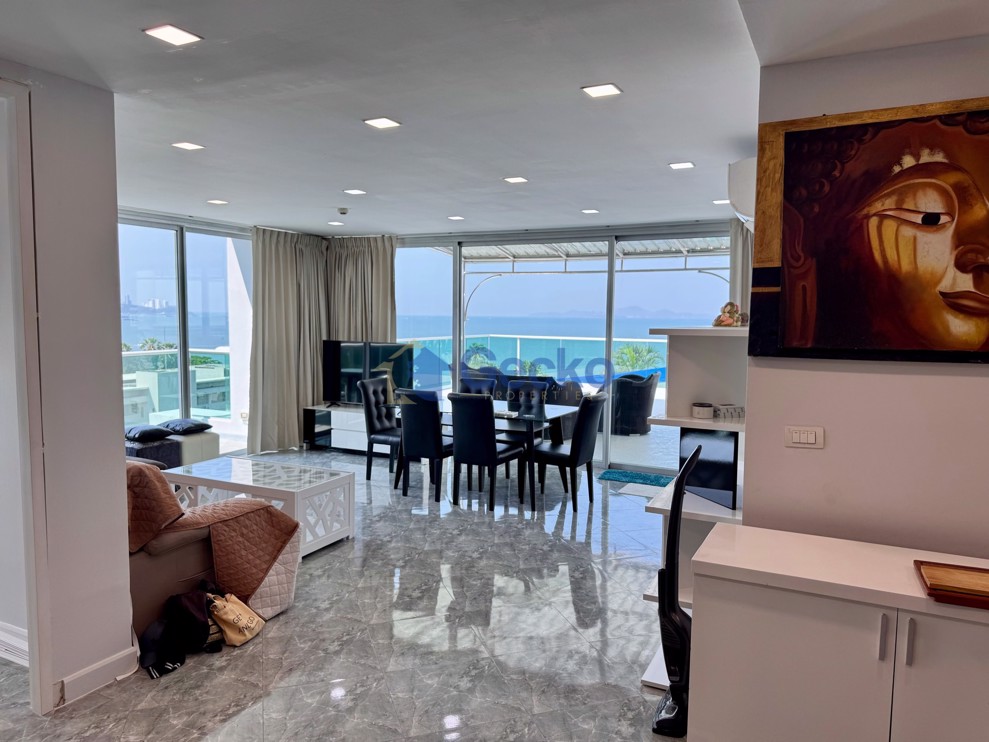 2 Bedrooms Condo in Laguna Heights Wongamat C009700 (Photo 2)