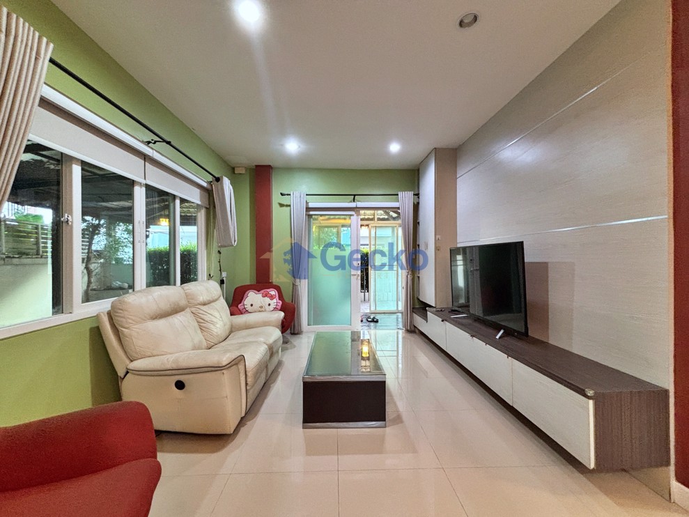 3 Bedrooms House in The Pattalet  East Pattaya H013284 (Photo 4)