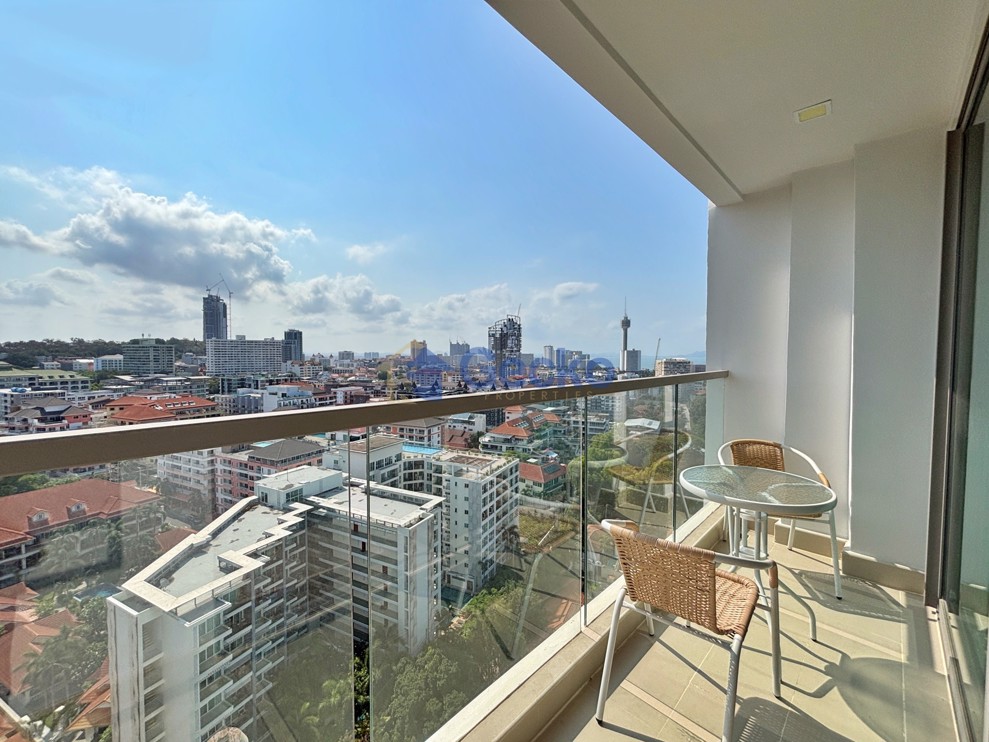 Studio Condo in The Peak Towers Pratumnak C013287 (Cover Photo)