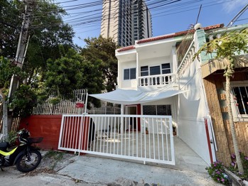 2 Bedrooms House  Na Kluea H013298