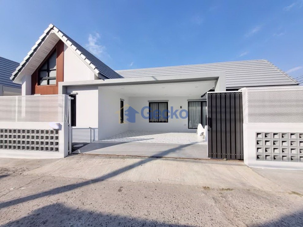 3 Bedrooms House in Pattaya Greenville  East Pattaya H013299 (Photo 1)