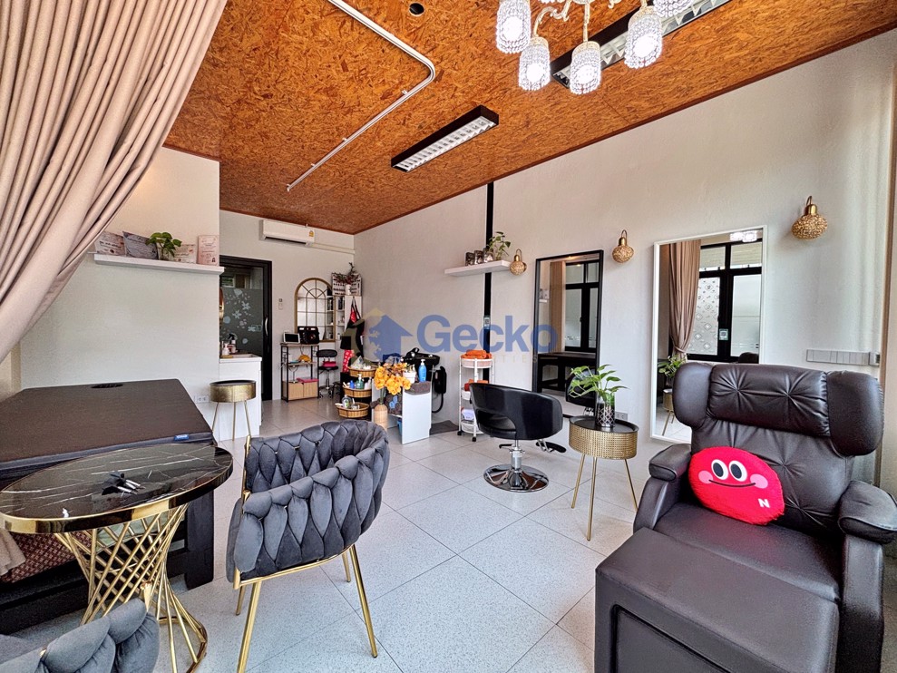 3 Bedrooms House in Wiztown Pattaya-Khao Talo  East Pattaya H013303 (Photo 2)
