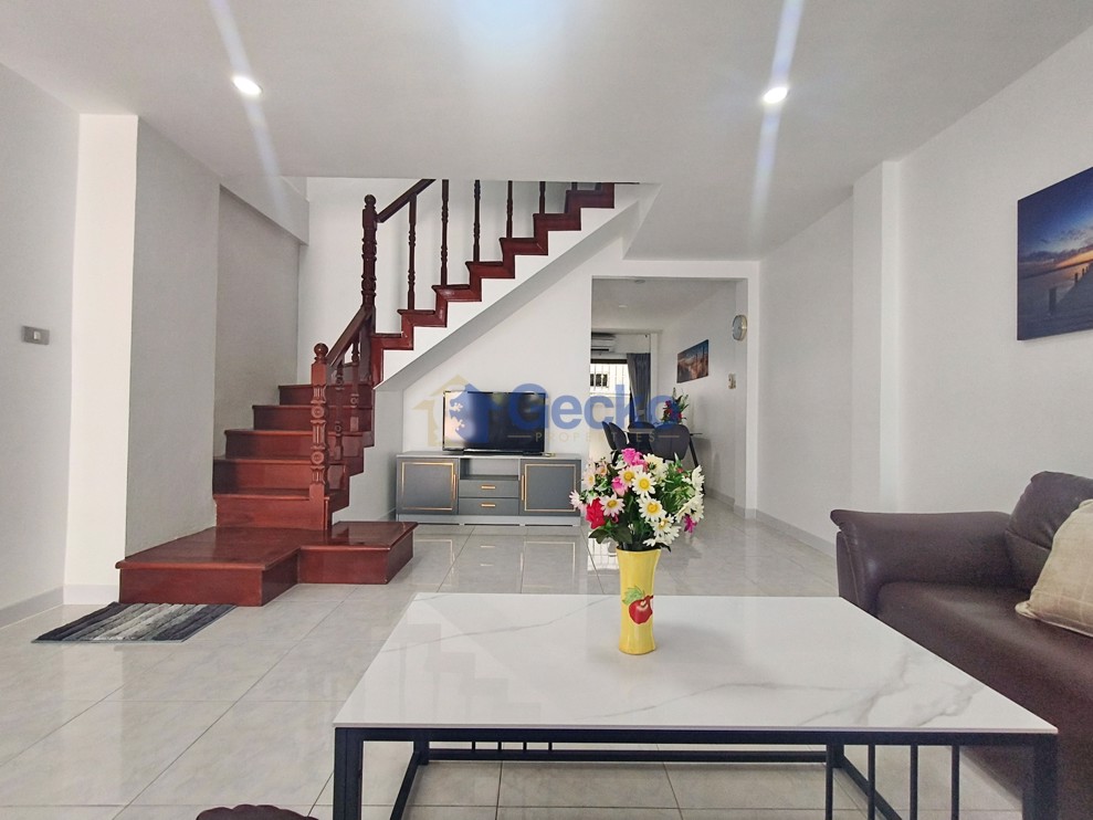 4 Bedrooms House in Corrib Village  Pratumnak H013304 (Photo 4)