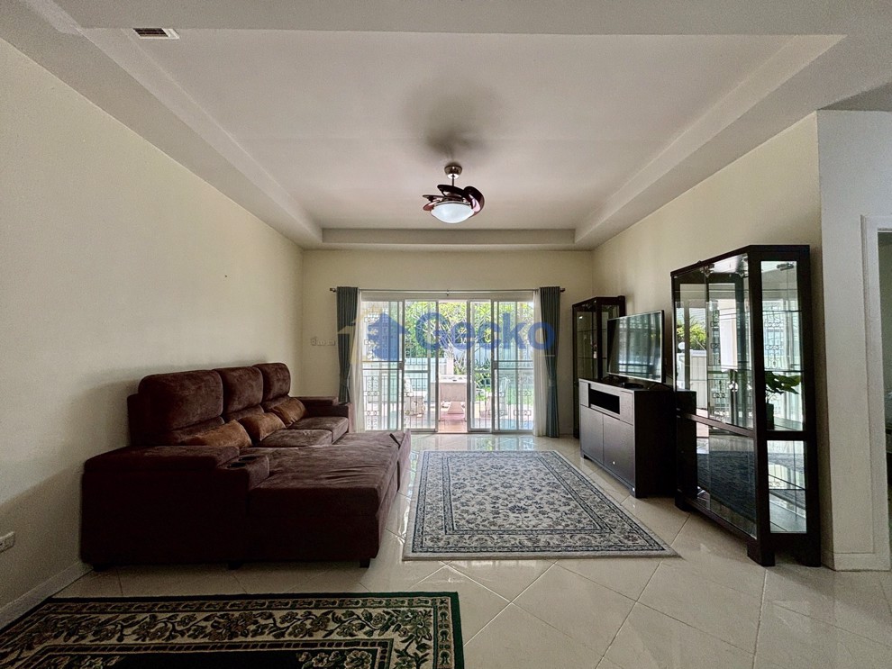 3 Bedrooms House in Green Field Villa 3  East Pattaya H013306 (Photo 4)