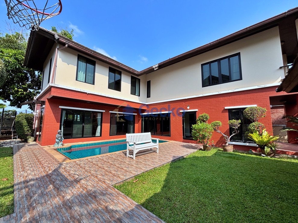 3 Bedrooms House in Baan Mantara  East Pattaya H009794 (Cover Photo)