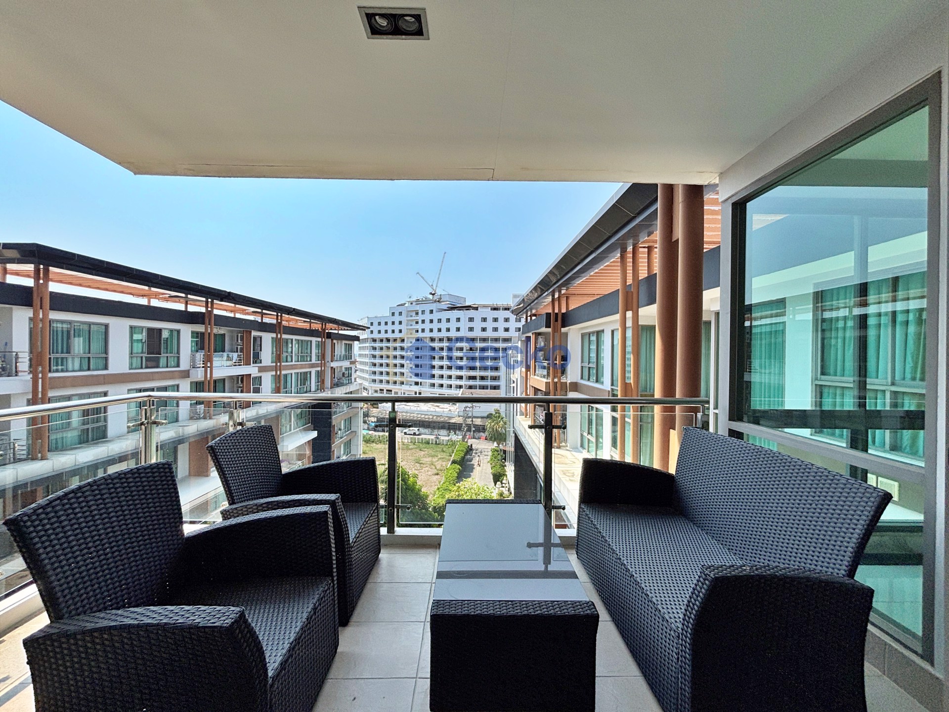 2 Bedrooms Condo in The Urban Central Pattaya C013312