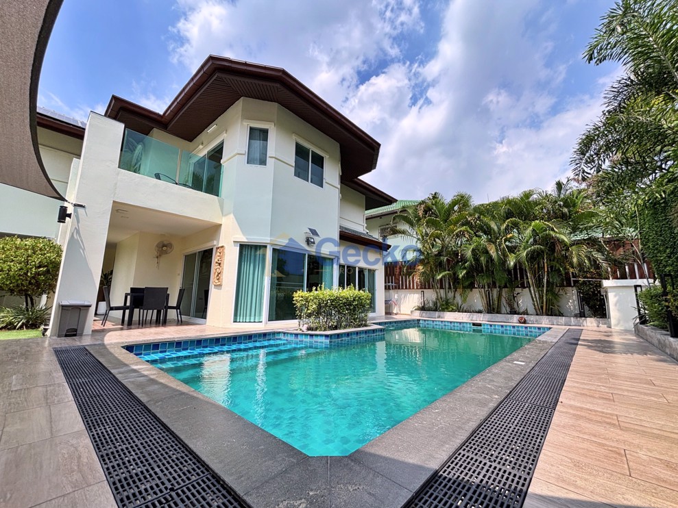 5 Bedrooms House in Green Field Villa 1  East Pattaya H013316 (Photo 2)