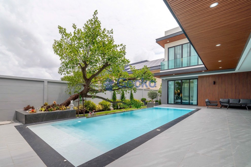 4 Bedrooms House in Resta Villa  East Pattaya H012135 (Photo 2)