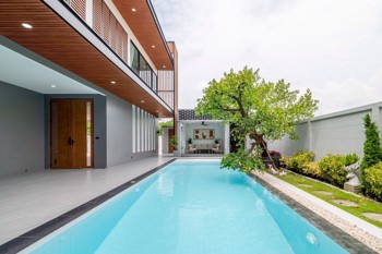 4 Bedrooms House in Resta Villa  East Pattaya H012135