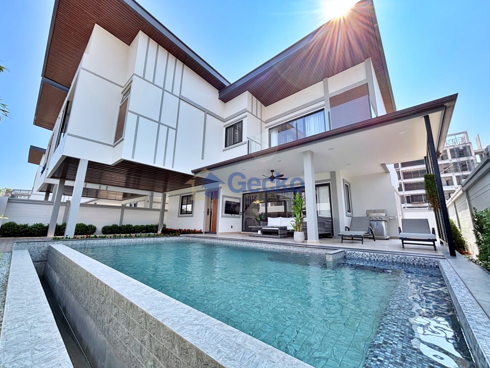 3 Bedrooms House in Zensiri Estate & Residences Jomtien  Jomtien H012055 (Cover Photo)