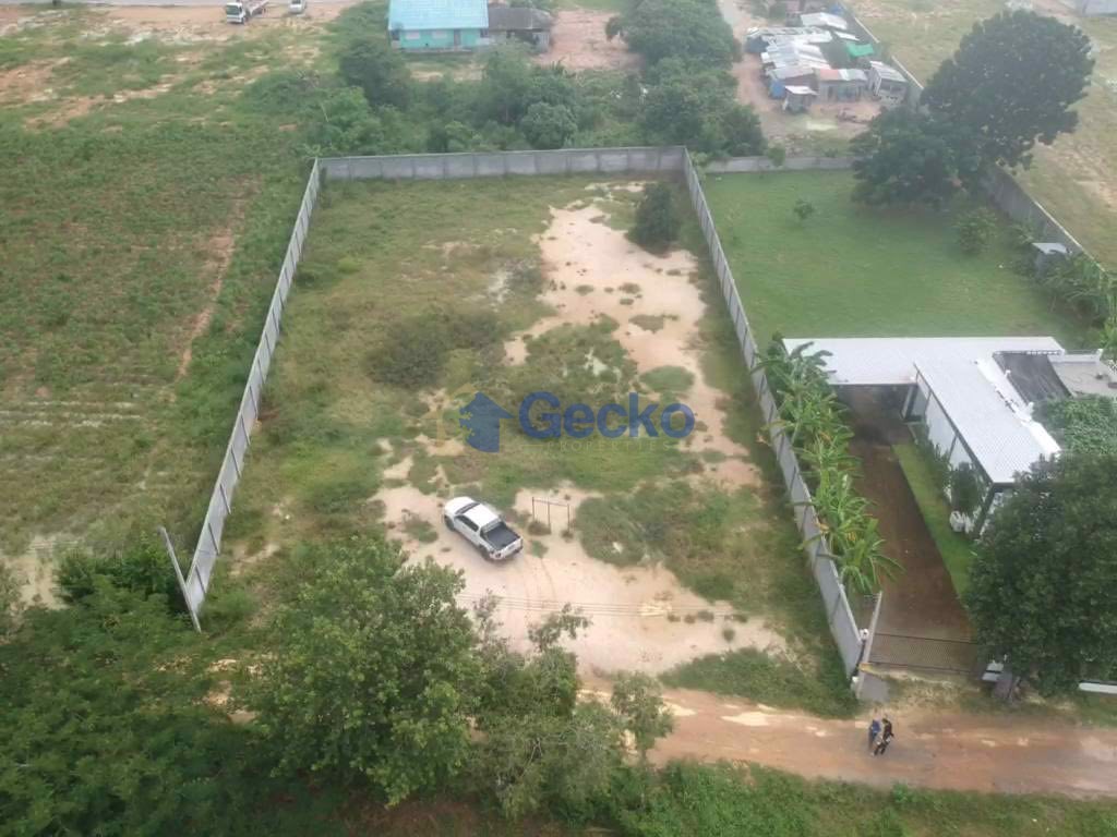 Land available in East Pattaya L013324