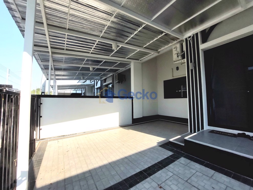 2 Bedrooms House in Wiztown Pattaya-Khao Talo  East Pattaya H013330 (Photo 2)