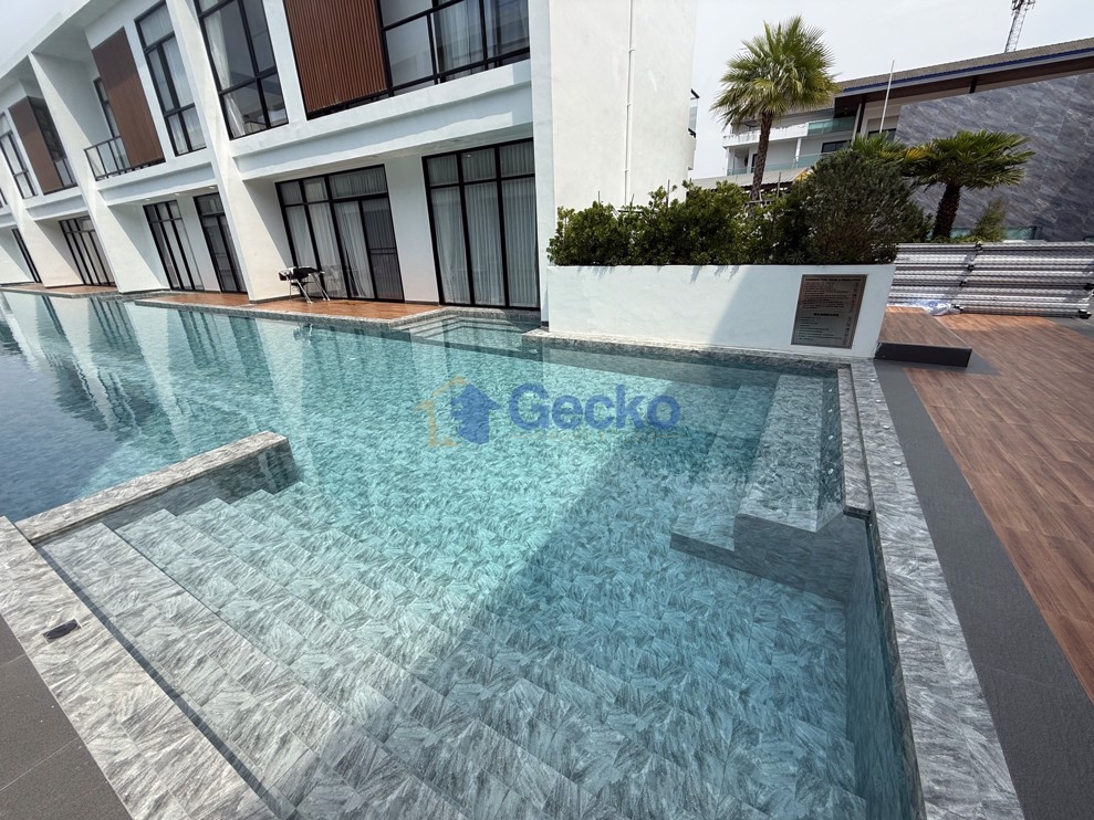 3 Bedrooms House in Villa La Richie  North Pattaya H013341 (Photo 3)