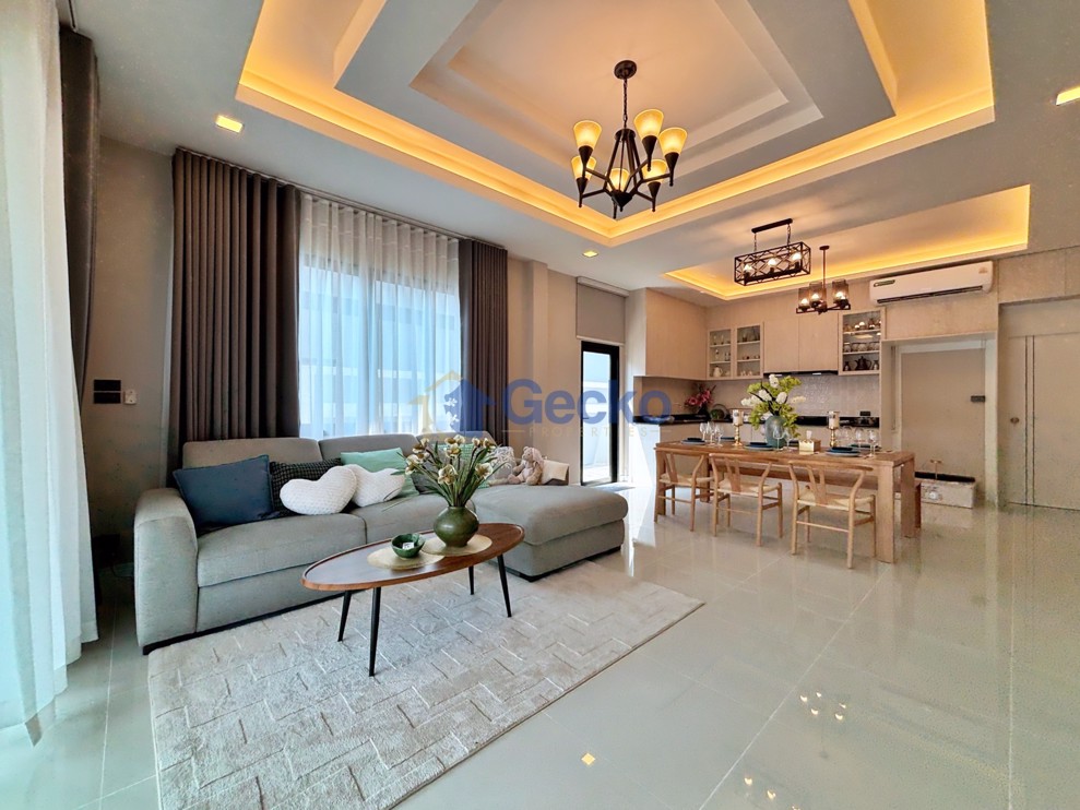 3 Bedrooms House in SP Village 1  East Pattaya H013345 (Photo 4)