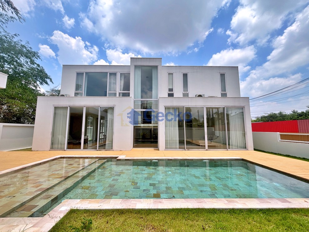 5 Bedrooms House in Maysaya Homes  East Pattaya H013355 (Photo 2)
