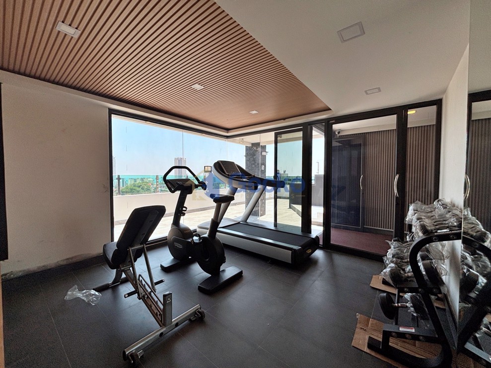 Key Residence Condo (Photo 3)
