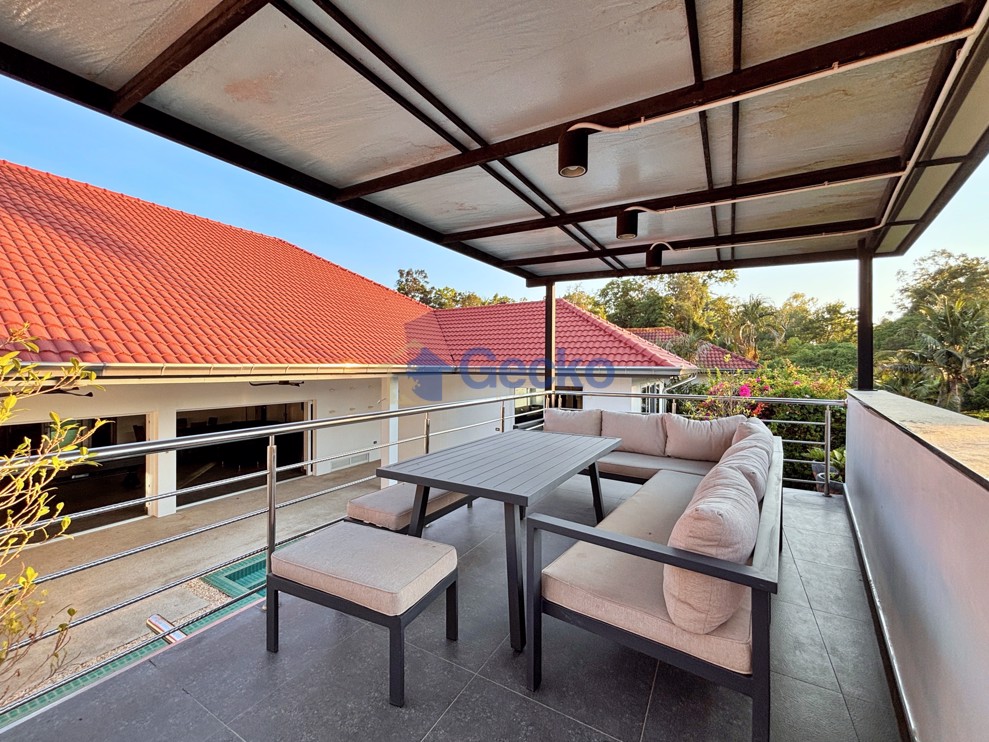 5 Bedrooms House in The Regent Estate Village 2  East Pattaya H010220 (Photo 4)