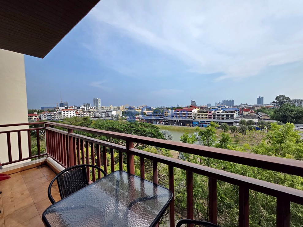 1 Bedroom Condo in Pattaya City Resort South Pattaya C013384 (Cover Photo)