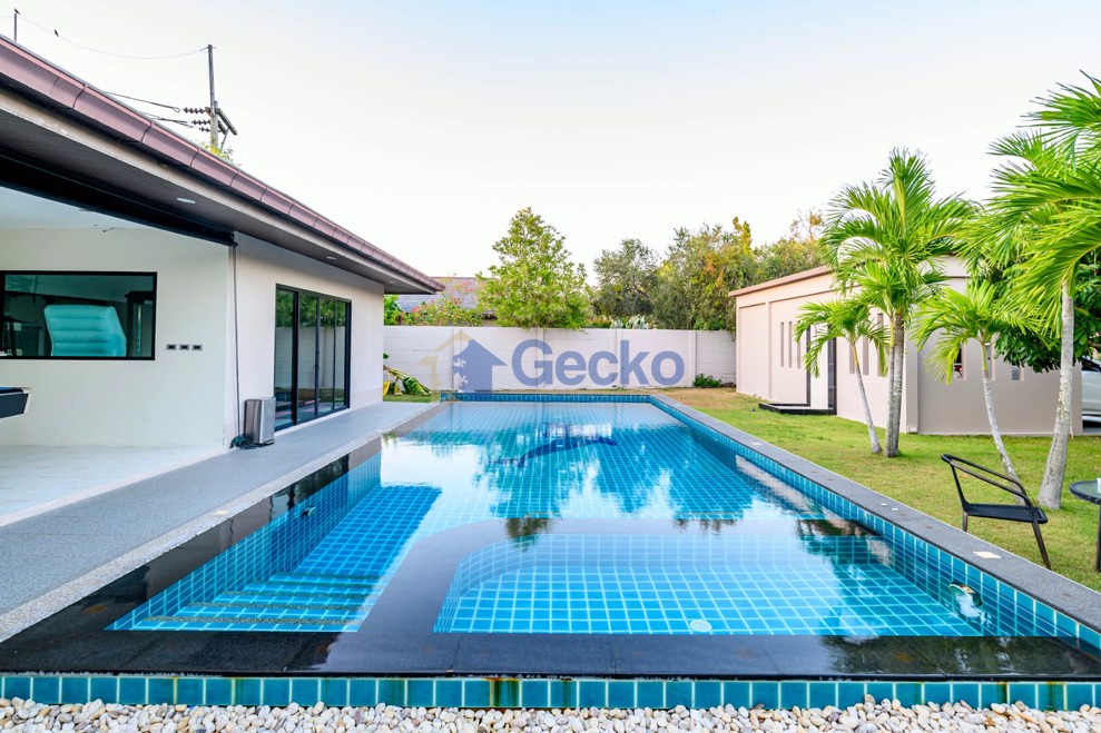 3 Bedrooms House in Baan Pattaya 5  Huay Yai H013393 (Photo 2)