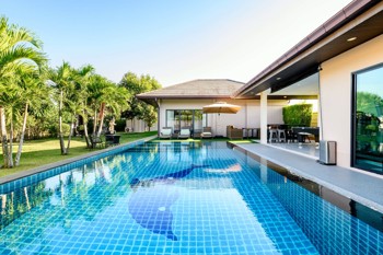3 Bedrooms House in Baan Pattaya 5  Huay Yai H013393