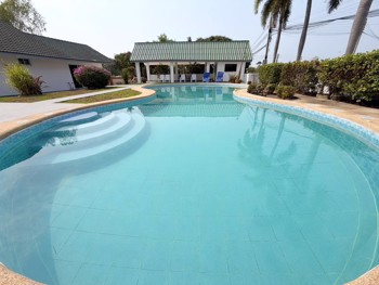 6 Bedrooms House  East Pattaya H013396
