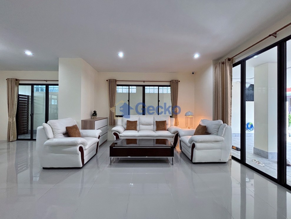 3 Bedrooms House in The Delight Cozy  East Pattaya H013401 (Photo 2)