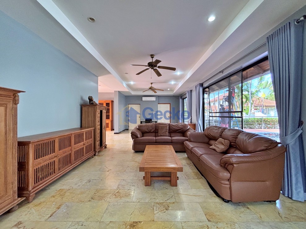 4 Bedrooms House in Paradise Villas 1  East Pattaya H001945 (Photo 4)