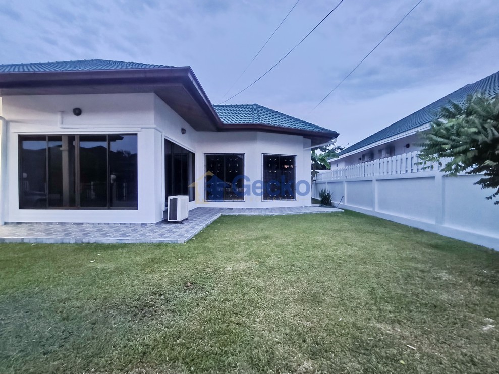 3 Bedrooms House in SP Village 3  East Pattaya H013427 (Photo 1)