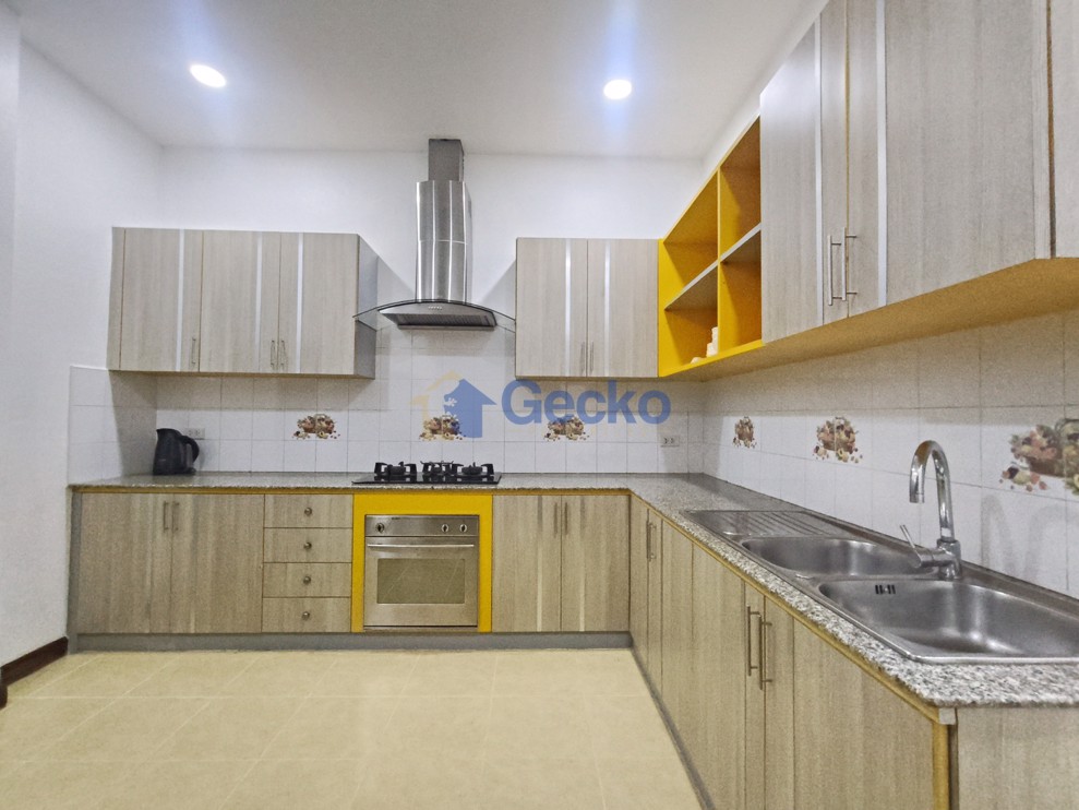 3 Bedrooms House in SP Village 3  East Pattaya H013427 (Photo 2)