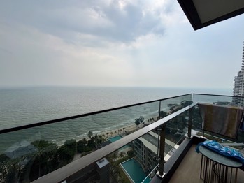 2 Bedrooms Condo in Arom Wongamat Wongamat C013438