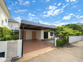 3 Bedrooms House in Patta Village  East Pattaya H013444