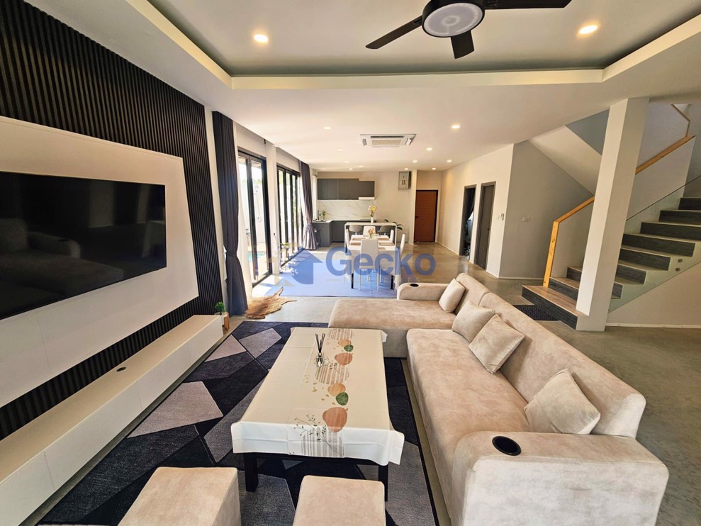 4 Bedrooms House  Huay Yai H013450 (Photo 2)