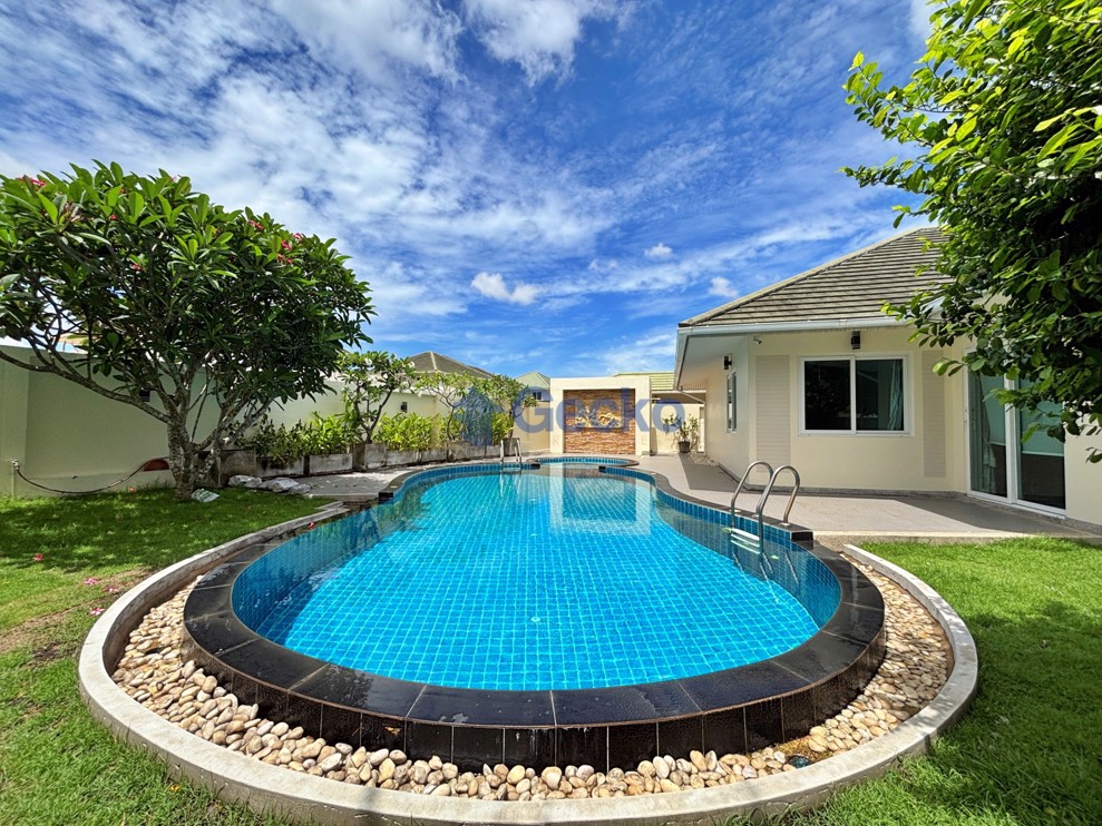 3 Bedrooms House in Green Field Villa 4  East Pattaya H013451 (Photo 1)