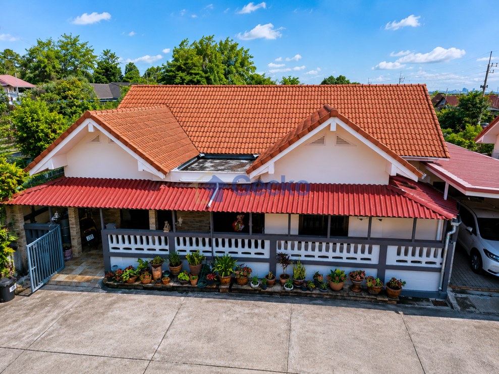2 Bedrooms House in VJ Land and House  East Pattaya H013459 (Cover Photo)