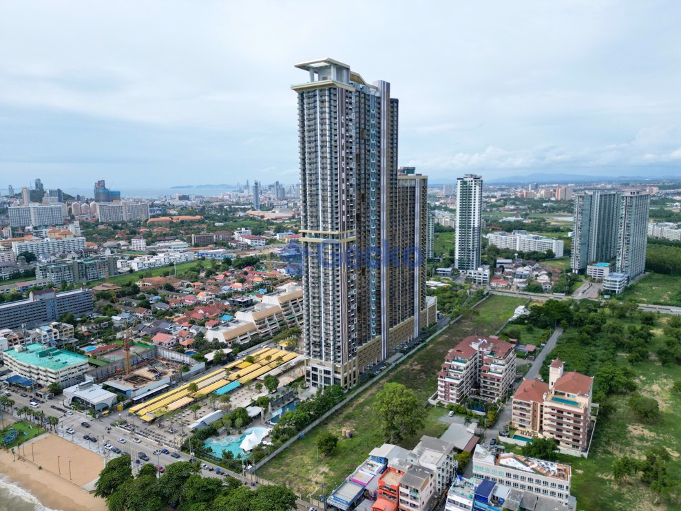 1 Bedroom Condo in Copacabana Beach Jomtien C010781 (Photo 1)