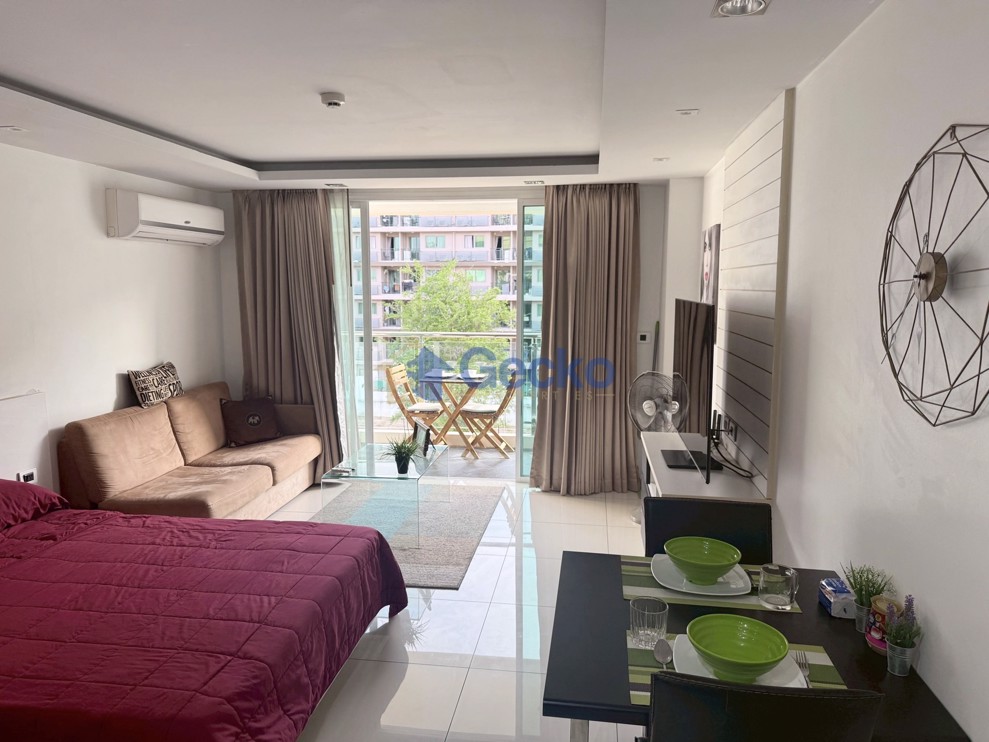 Studio Condo in Hyde Park 2 South Pattaya C006375 (Photo 1)