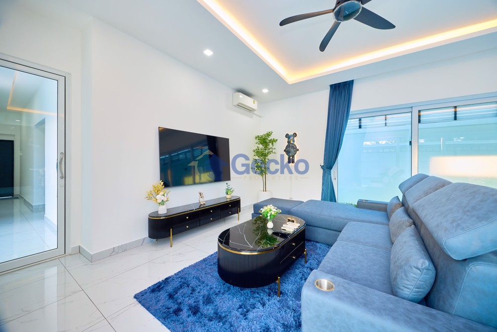 3 Bedrooms House  East Pattaya H013461 (Photo 3)