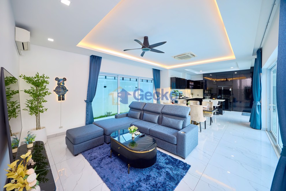 3 Bedrooms House  East Pattaya H013461 (Photo 2)