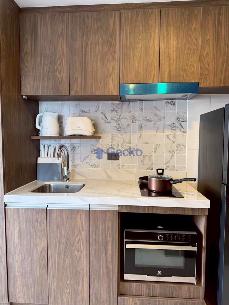 Studio Condo in Econdo Bang Saray Bang Saray C011008 (Photo 3)