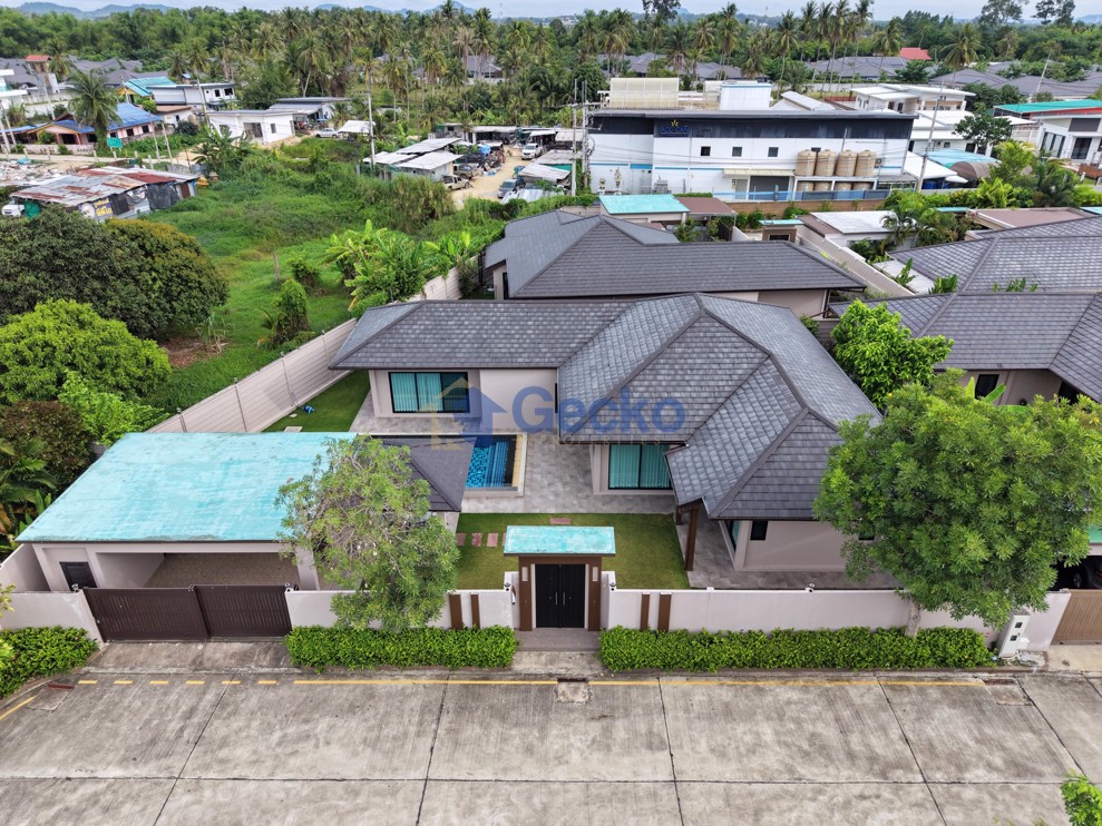 3 ห้องนอน บ้าน in บ้านพัทยา 5  ห้วยใหญ่ H013483 (Photo 1)
