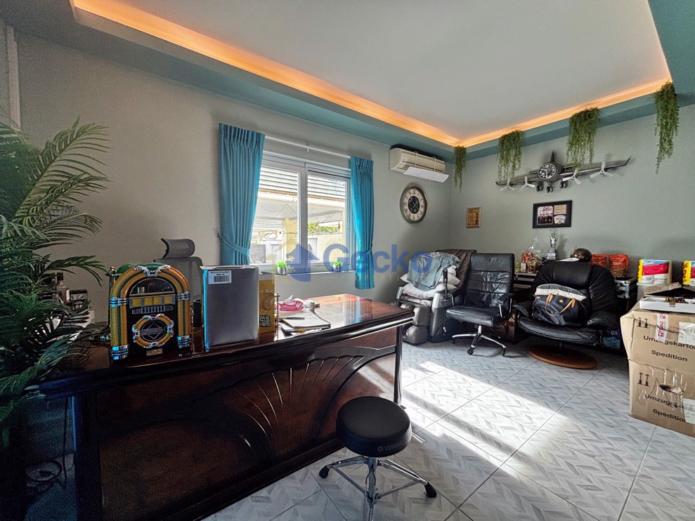 3 ห้องนอน บ้าน in Green Field Villa 5  พัทยาตะวันออก H013493 (Photo 3)