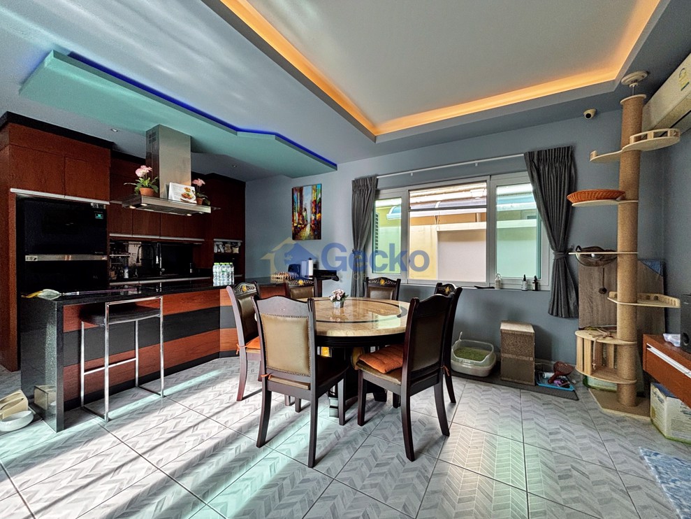 3 ห้องนอน บ้าน in Green Field Villa 5  พัทยาตะวันออก H013493 (Photo 4)