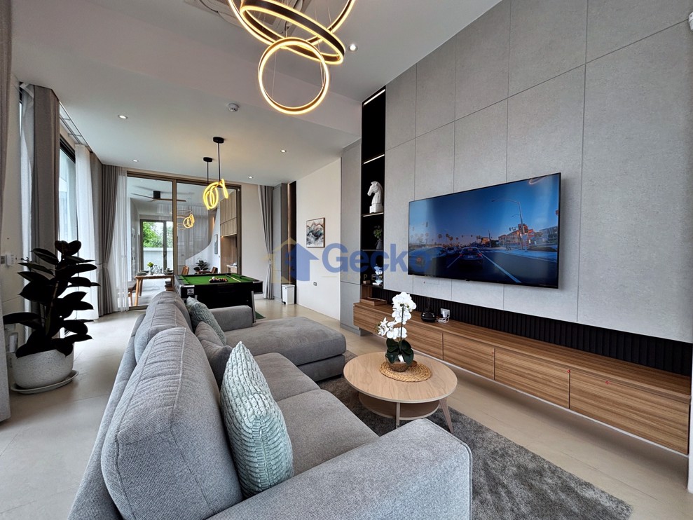 3 Bedrooms House in Asaya Pool Villas  North Pattaya H013495 (Photo 2)