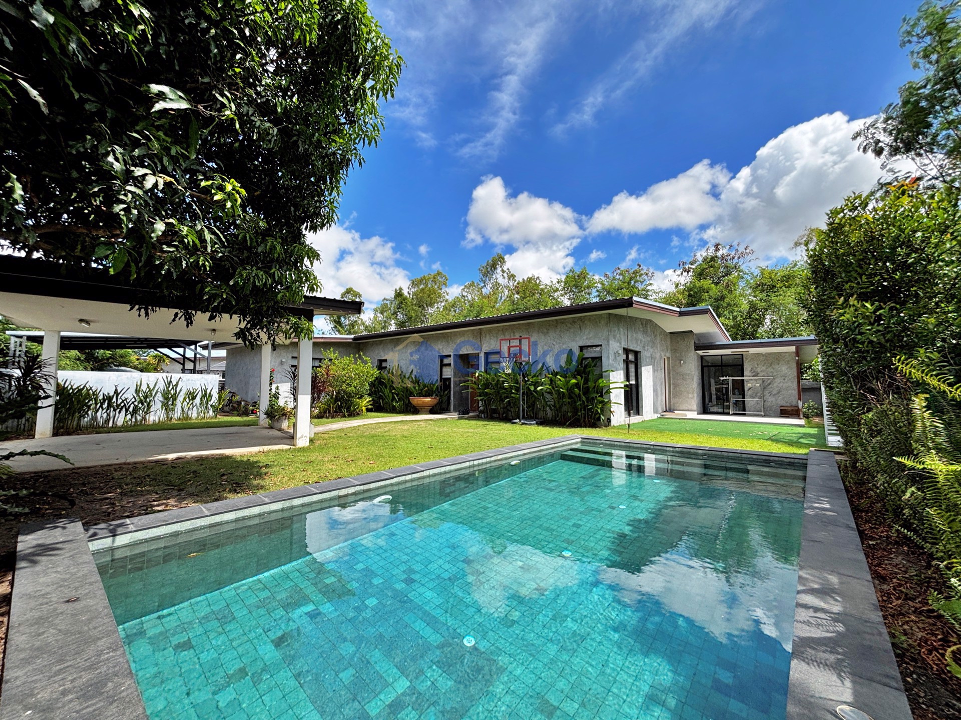 3 Bedrooms House  Bang Lamung H013502