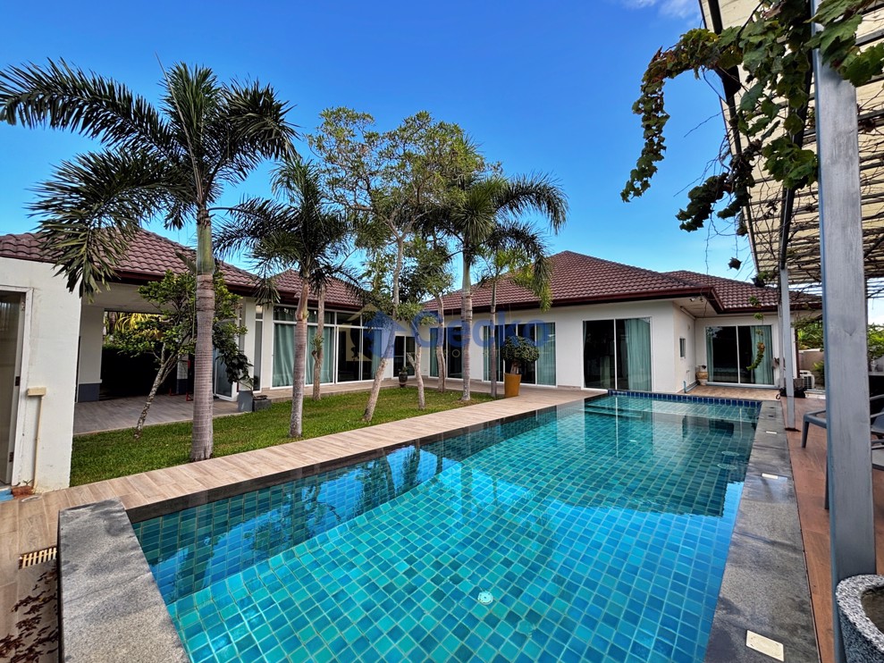 5 Bedrooms House in Garden Ville 2  Huay Yai H013510 (Cover Photo)