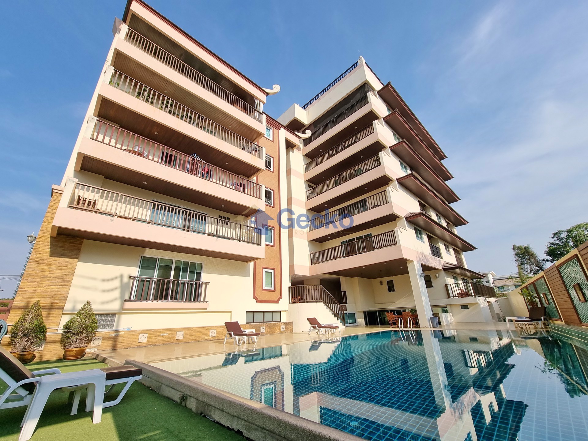 2 Bedrooms Condo in Jomtien Beach Residence Jomtien C011318