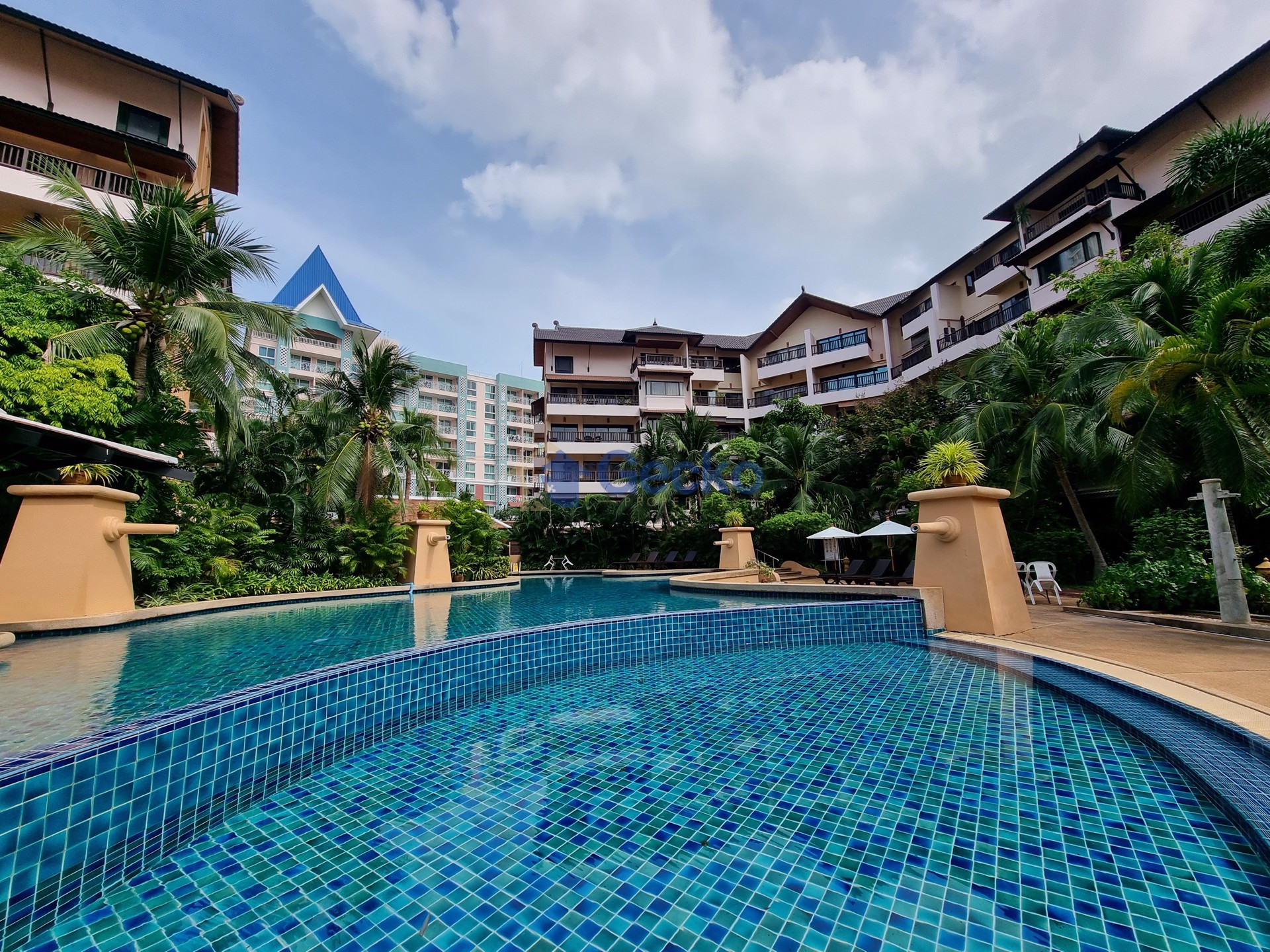 1 Bedroom Condo in Chateau Dale Thabali Condo Jomtien C013525