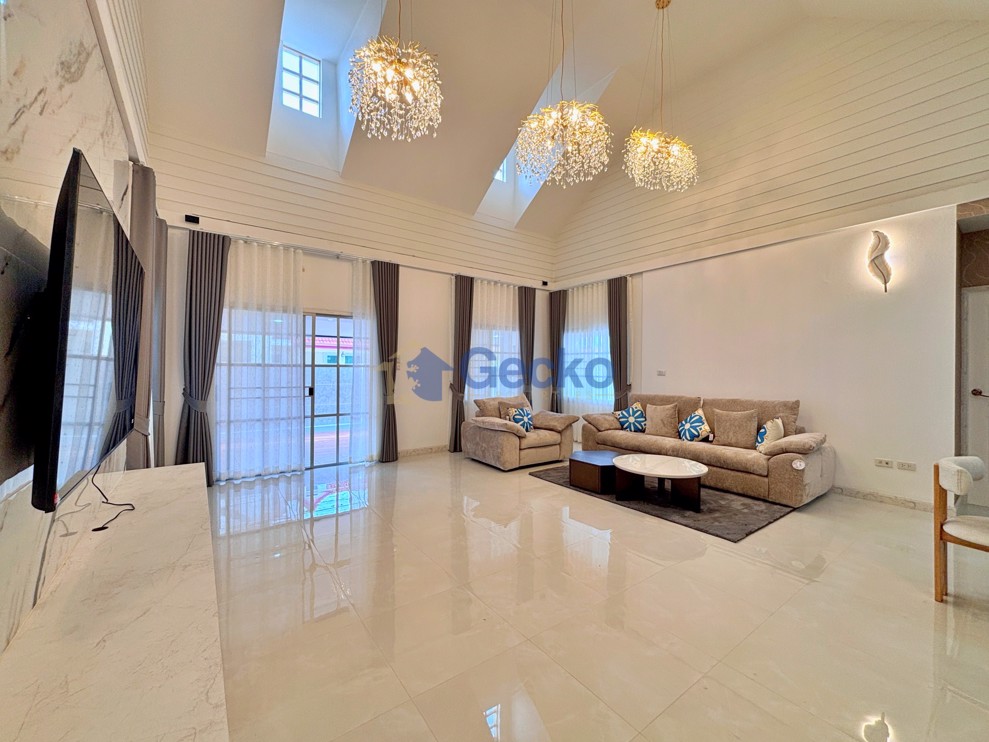 4 Bedrooms House in Plenary Park  East Pattaya H013527 (Photo 4)