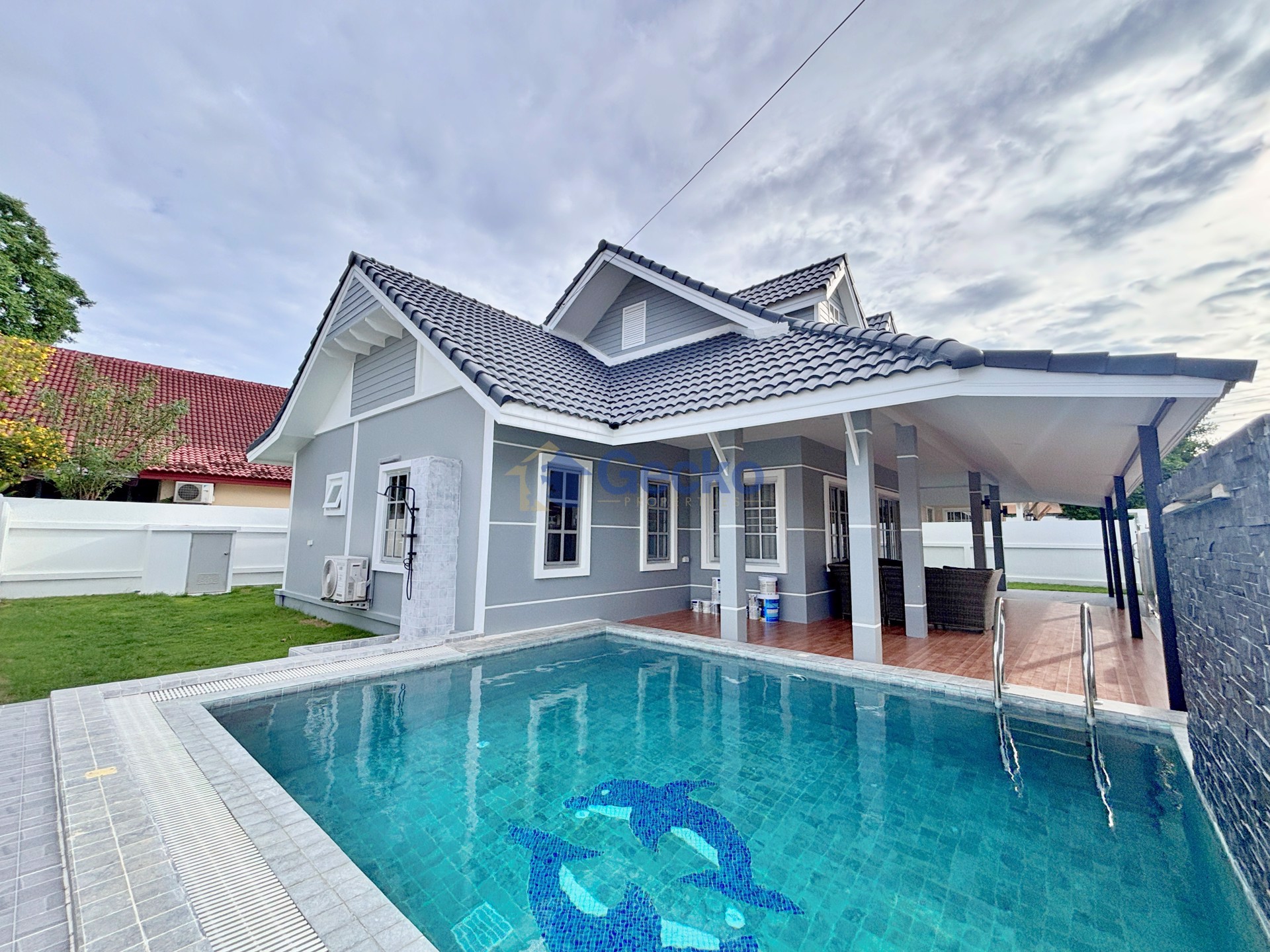 4 Bedrooms House in Plenary Park  East Pattaya H013527
