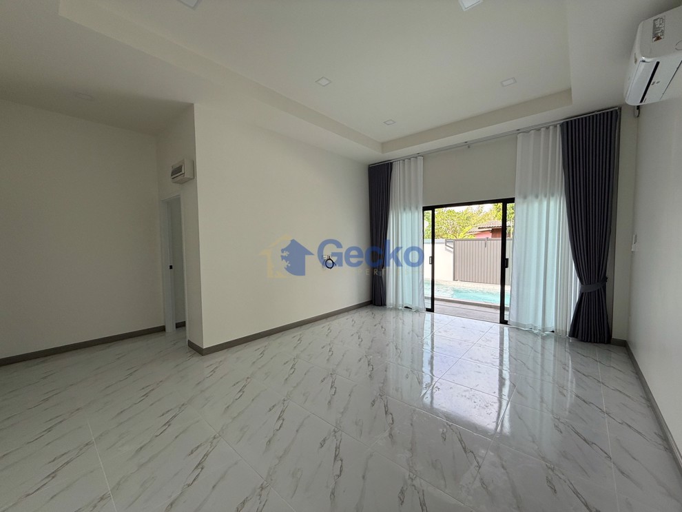 3 Bedrooms House  Na Jomtien H013528 (Photo 4)